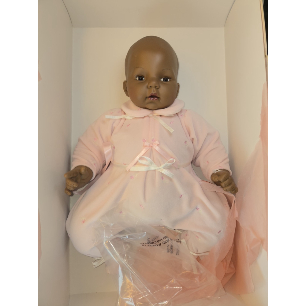 Madame Alexander 2002 Pink Velour Victoria #34266 18" AA Doll NRFB Box Tags